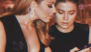 Derya Açıkgöz'ün Pozlarını 