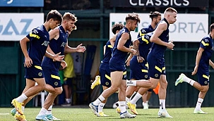 Fenerbahçe'nin Kamp Kadrosu Açıklandı