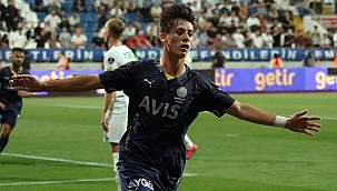 Fenerbahçeli oyuncu Arda Güler'e Alex'ten tebrik mesajı