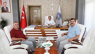 Genç Ozan Yusuf Alper Güllü’den Başkan Cabbar’a Ziyaret