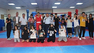 Kabakcı, Kickboks ve Taekwondo Antrenmanlarını Ziyaret Etti