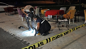 Kafeye silahlı saldırı: 6 yaralı