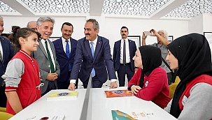  Mahmut Özer: 2021'in sonunda kütüphanesiz okul bırakmadık