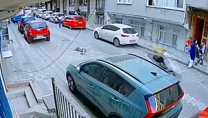 Motosiklet Yola Fırlayan Çocuğa Çarptı, Sürücü Durmayıp Devam Etti