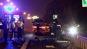  Otomobil motosiklete çarptı: 2 ölü