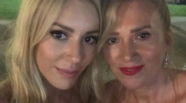 Sinem Kobal'ın Doğum Gününü Kutladı! Çocukluk Fotoğrafına Beğeni Yağdı