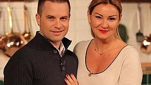 Yağmur Atacan ve Pınar Altuğ'dan Tekne Pozu