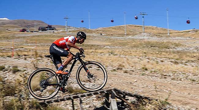 Erciyes’te Uluslararası Dağ Bisikleti Heyecanı Yaşandı
