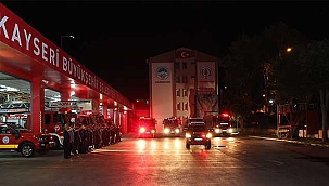 Kayseri İtfaiyesi’nden Mersin’e 5 Araç, 15 Personel İle Destek