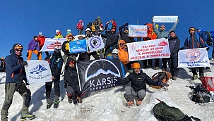 Kayserili Dağcılar Ağrı Dağı’na Tırmandı