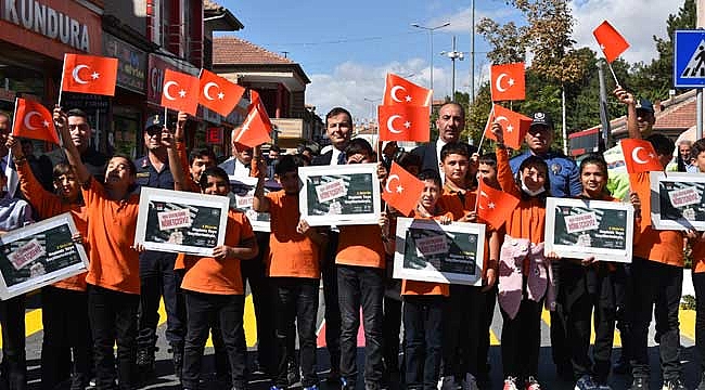Tomarza’da “Yayalara Öncelik Duruşu, Hayata Saygı Duruşu” Etkinliği Düzenlendi