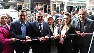 Başkan Cabbar Ernur Kozmetik’in Açılışını Yaptı