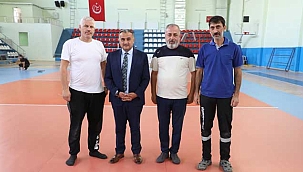 Başkan Cabbar, Murat Koacatürk Spor Salonu’nda Yapılan Çalışmaları Yerinde İnceledi