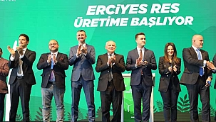 Başkan Esat Öztürk Rüzgar Enerji Sisteminin Açılışına Katıldı