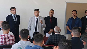 Başkan Halit Taşyapan, Öğrencilerin Talep ve Önerilerini Dinledi