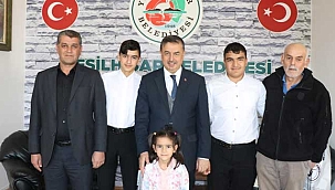 Hafız Olan Memiş Kardeşlerden Yeşilhisar Belediyesine Ziyaret