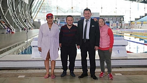 İl Müdürü Kabakcı, Down Sendromlu Yüzme Sporcular ile Bir Araya Geldi