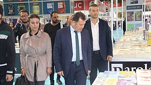 İl Müdürü Kabakcı 'Kitap Fuarı'nı Gezdi