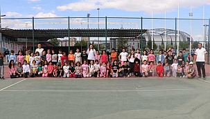 Öğrencilerden Tenis Kurslarına Yoğun İlgi