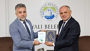 Yahyalı İlçe Müftüsü İbrahim İkbal’dan Başkan Öztürk’e Ziyaret