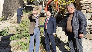 Başkan Öztürk Kirazlı Mahallesi'nde Dere Islahı Çalışmasını İnceledi