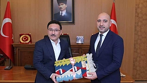Kayseri Ticaret Borsası Başkanı Bağlamış’dan Vali Gökmen Çiçek’e Ziyaret