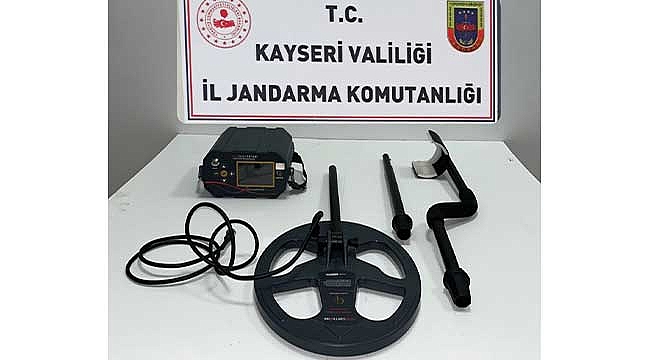 Aziz George kilisesinde, kazı yapan 4 kişi gözaltına alındı