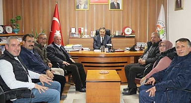 Başkan Taşyapan, İlçe Merkezi’nde Bulunan Muhtarı ile Görüştü