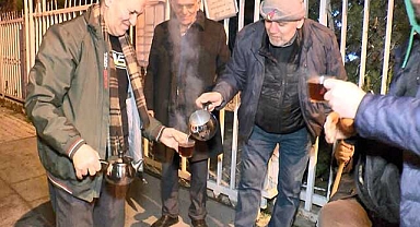 EYT Başvurusu Yapmak İçin Geceden Kuyruk Oluşturdular