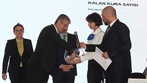 İl Başkanı Çopuroğlu TOKİ'nin Kura Çekiminde Vatandaşların Heyecanlarına Ortak Oldu