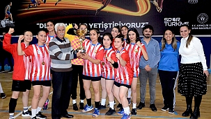 Okullar Sporları Genç Kızlar Hentbol Müsabakaları Sona Erdi