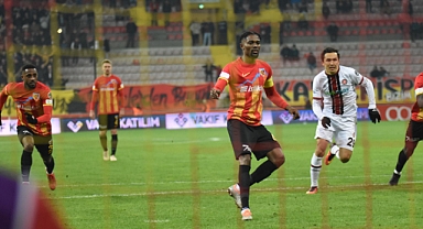 Çağdaş Atan: 'Bugün maça damga vuran şey bireysel hatalar oldu'