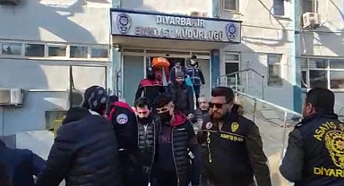 Diyarbakır'da 'Almanak' operasyonu