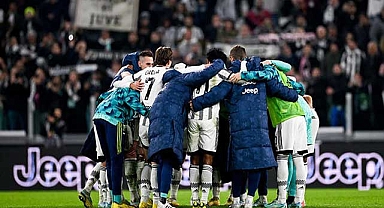 Juventus'a 15 puan silme cezası 