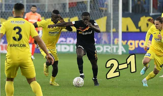 Kayserispor'da Kan Kaybı Devam Ediyor 2-1