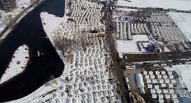 Elbistan'a kurulan çadır kent dron ile görüntülendi