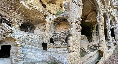 Hatay'daki 2 bin yıllık tarihi yapılar, depremde hasar görmedi