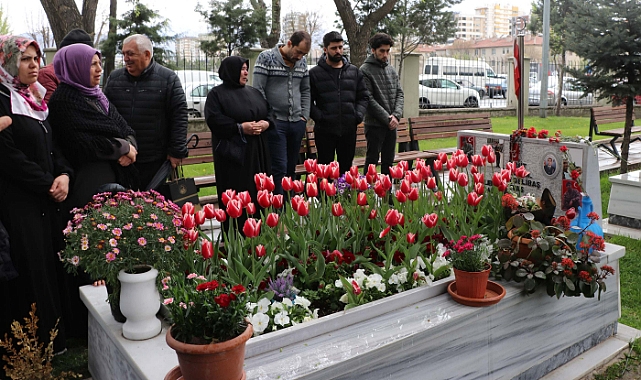 Pençe- Kilit şehidi üsteğmen, mezarı başında anıldı
