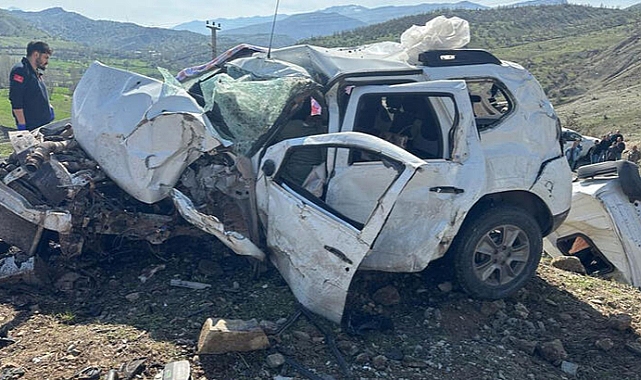 Şırnak’ta TIR ile otomobil çarpıştı: 3 ölü