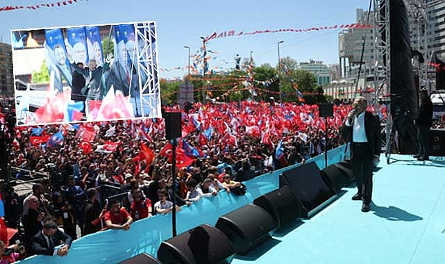Başkan Büyükkılıç, Büyük Kayseri Mitingi'nde Konuştu