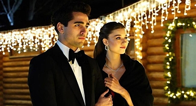 Afra Saraçoğlu, Yalı Çapkını dizisin bilinmeyenlerini anlattı