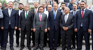 Bakan Özhaseki: Toplamda 850 bin bağımsız birimi,hükümet olarak yapmaktayız