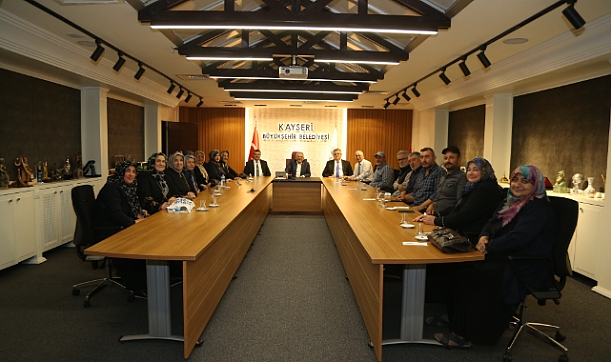 Başkan Büyükkılıç’a, Büyük Bürüngüz Muhtarı Ve Sakinlerinden Ziyaret