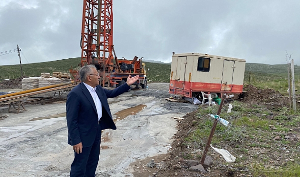 Başkan Büyükkılıç'tan Erciyes'te Jeotermal Sondaj İncelemesi