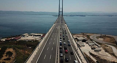 Bayram yoğunluğu Osmangazi Köprüsü'nde hissedildi 