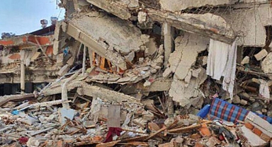 Hacettepe'nin deprem raporu: Beton dayanımı el ile ufalanabilecek kadar düşük