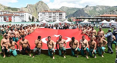 Karakucak Güreşleri'nde başpehlivan Rıza Yıldırım oldu