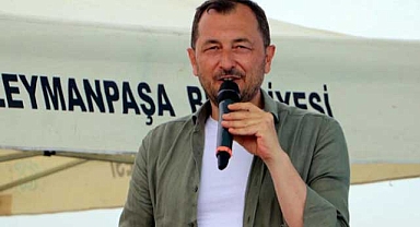 Melek Mosso'ya konser verdiği için eleştirilen Cüneyt Yüksel açıklamalarda bulundu