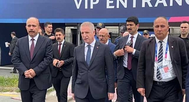 UEFA şampiyonlar ligi öncesi Vali Gül stadyumda incelemelerde bulundu