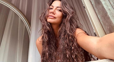 Adım Farah'ın yıldızı Demet Özdemir derin göğüs dekoltesiyle büyüledi!